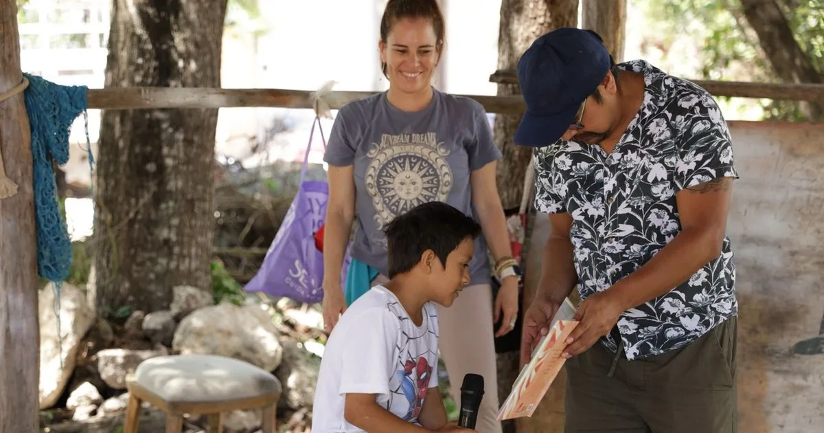 Letras Itinerantes Brings Reading Days and Books to Tulum Children