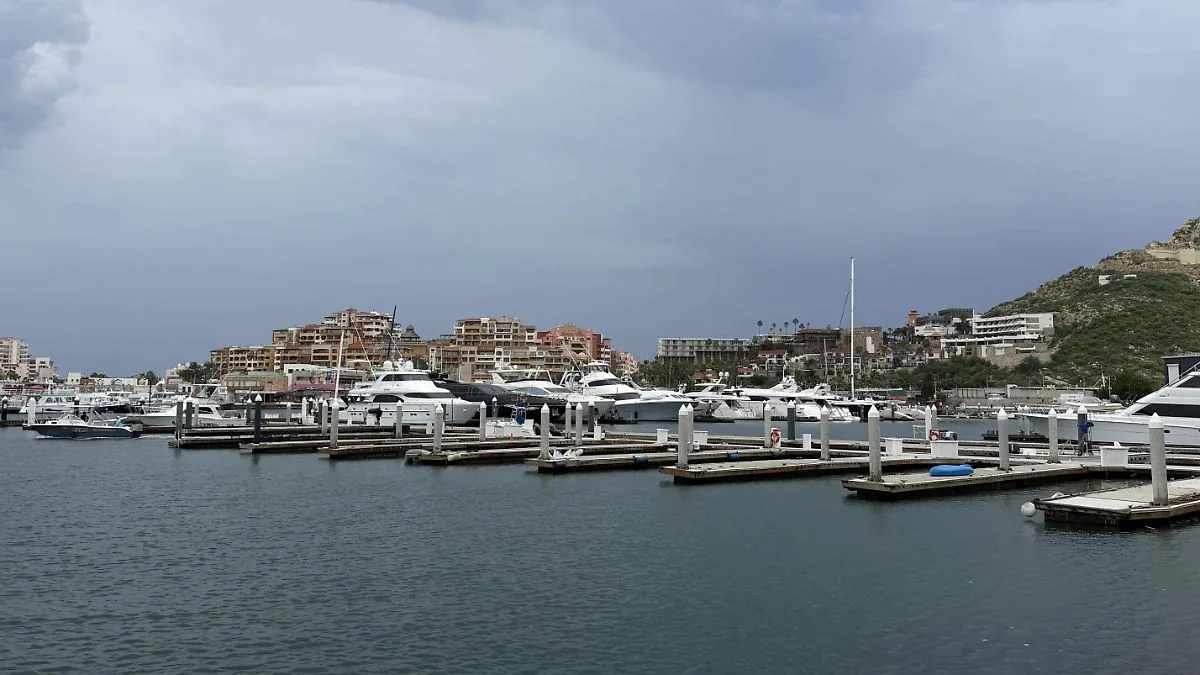 Cabo San Lucas: Marina Evacuates Boats as Hurricane Polo Approaches