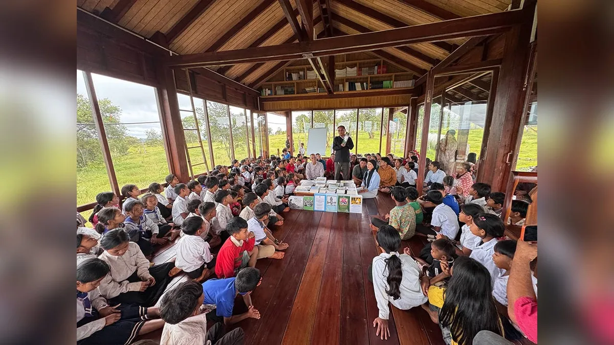 Siem Reap Library Brings Bunong Youth Closer to History Through Reading