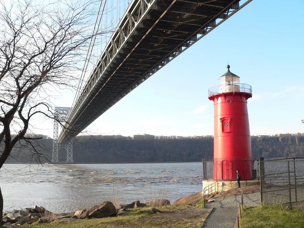 The Little Red Lighthouse Gets a Makeover in New York