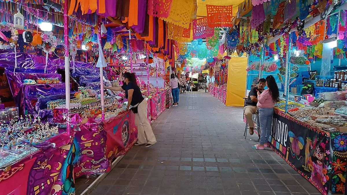 Feria del Alfeñique Returns to Parque Morelos with Month-Long Traditions