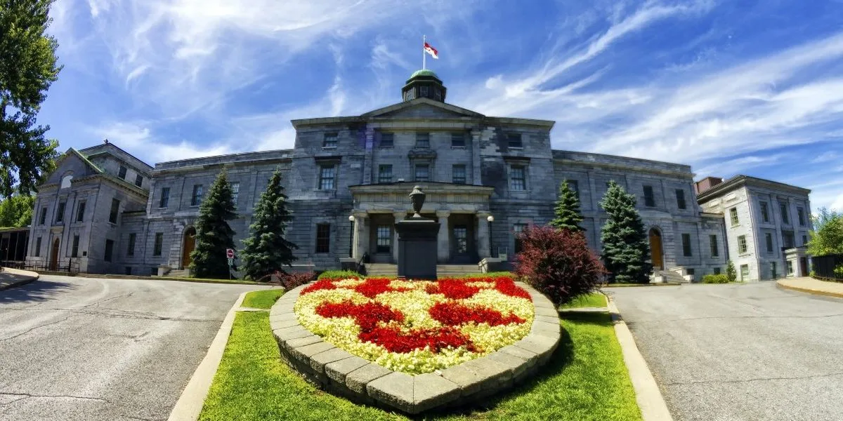 Montreal Expats: Free Online Courses from Top Universities This Fall