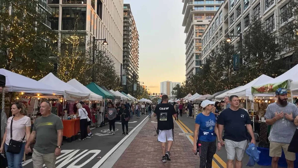 25 Must-Visit Markets in Tampa Bay: Your Fall Guide