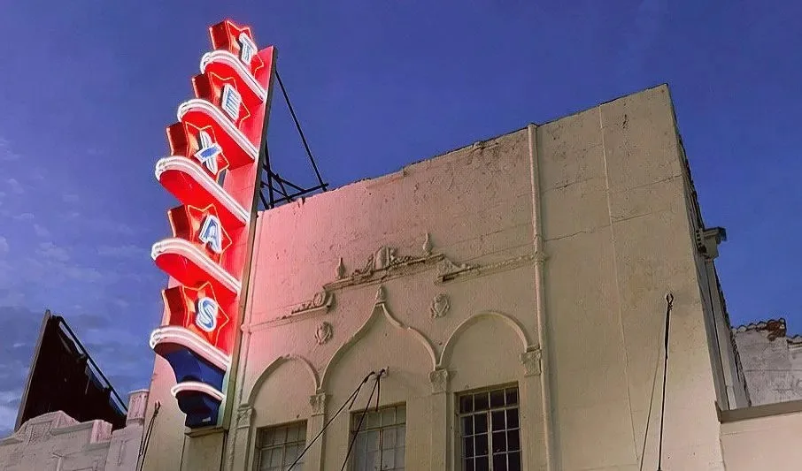 The Dallas Movie Experience: Lights, Camera, Chaos?