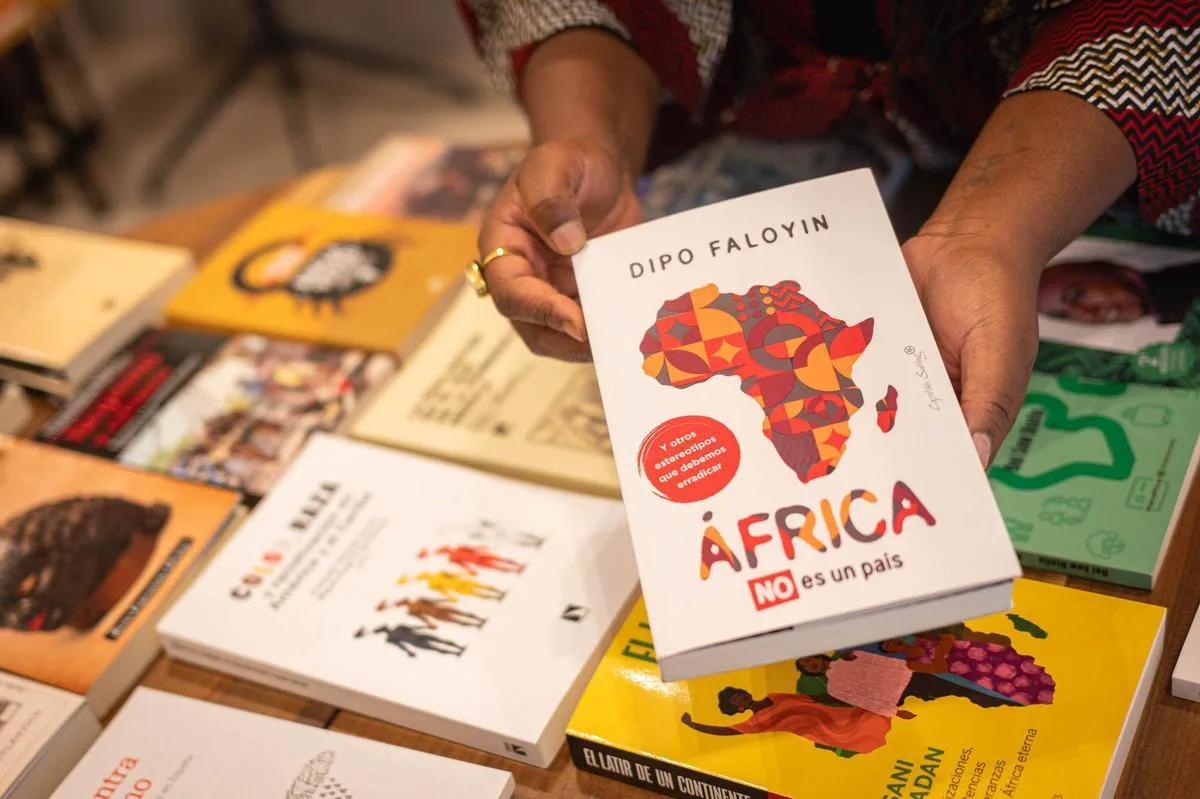 From Books to Bistro: African Entrepreneurs Enrich Santa Cruz de Tenerife