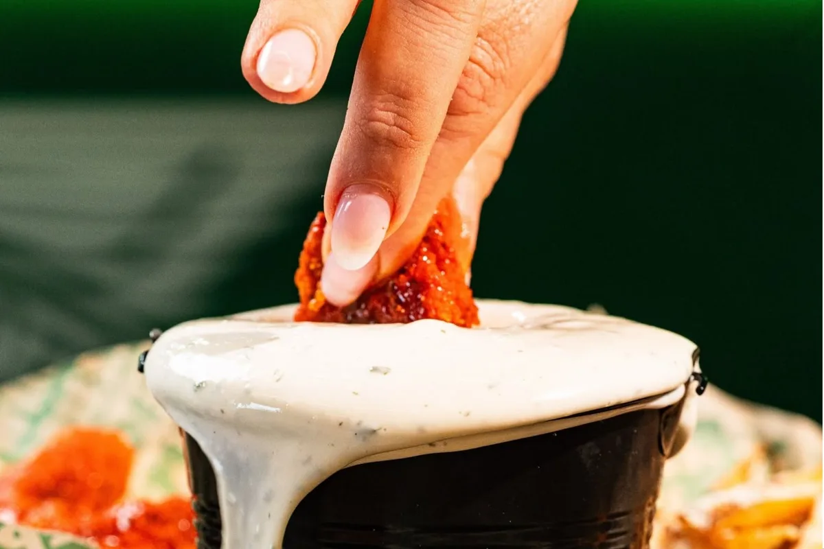 Wingstop Wings Up in Chinook Centre: A New Flap in Calgary’s Culinary Scene