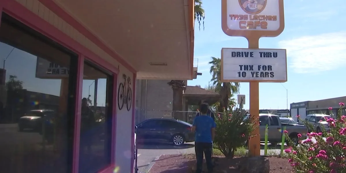 Tres Leches Cafe